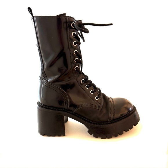 Jeffrey Campbell Shoes - Jeffrey Campbell Locust Patent Leather Platform Combat Boots Size 7